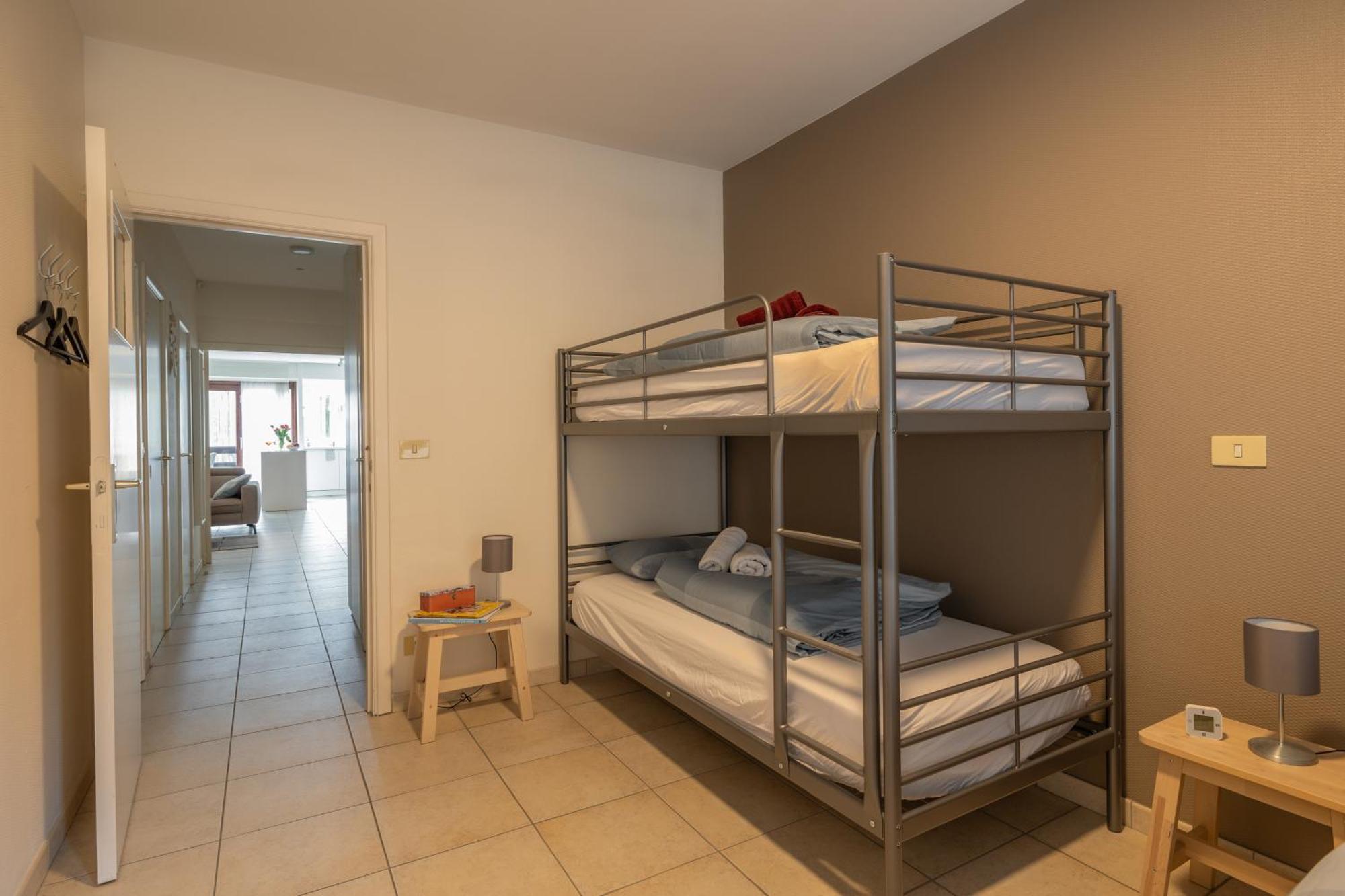 Weloveoostende - Newly Renovated Large Apartment 150M From The Beach - Including Bed Sheets And Final Clea-Ning Zewnętrze zdjęcie