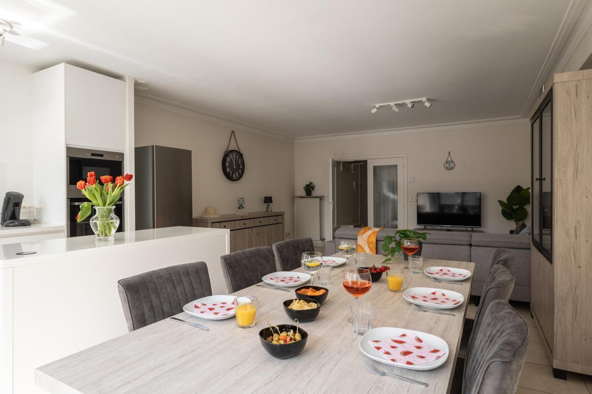 Weloveoostende - Newly Renovated Large Apartment 150M From The Beach - Including Bed Sheets And Final Clea-Ning Zewnętrze zdjęcie